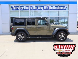 2025 Jeep Wrangler 4-Door Summit 4x4