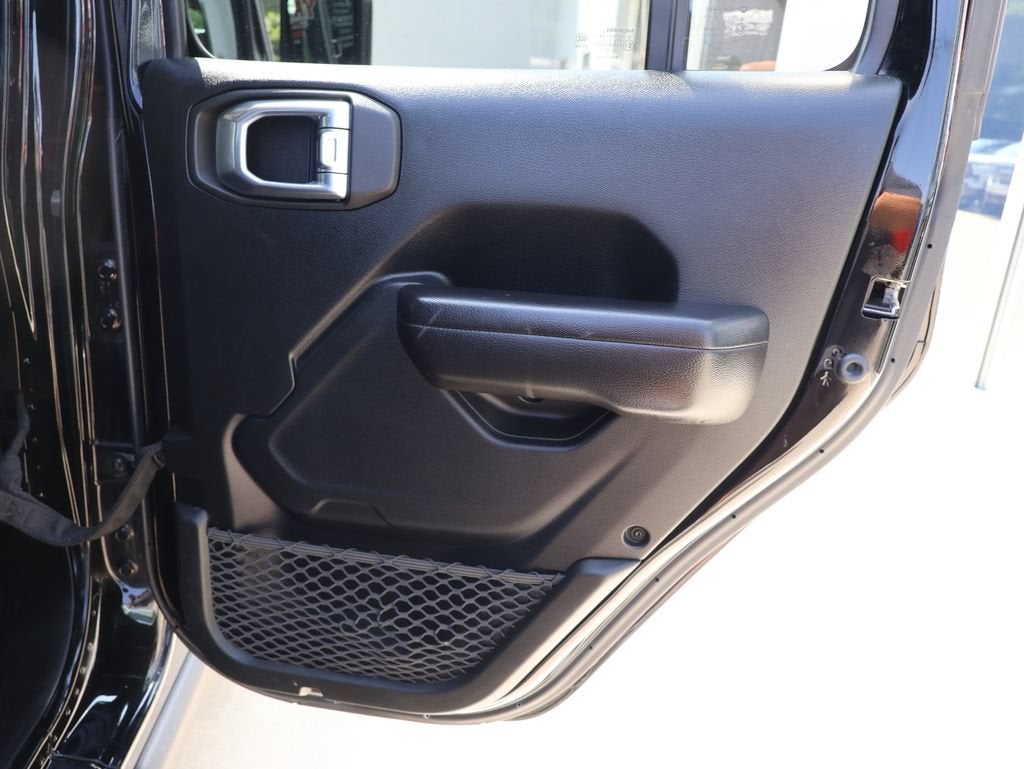 2021 Jeep Gladiator Willys 4x4