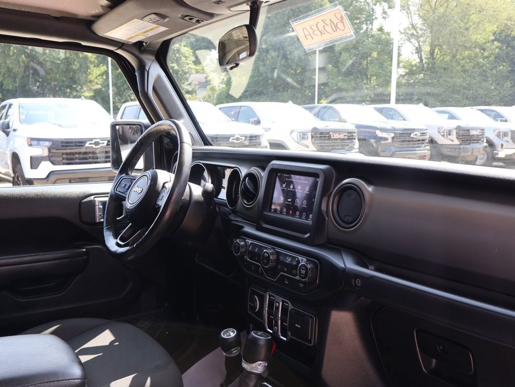 2021 Jeep Gladiator Willys 4x4