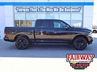 2017 RAM 1500 Night Crew Cab 4x4 5'7" Box