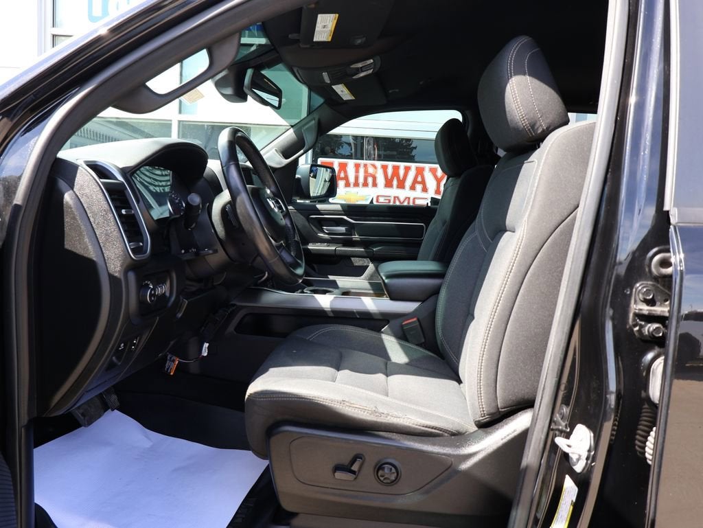 2019 RAM 1500 Big Horn/Lone Star Crew Cab 4x4 5'7" Box
