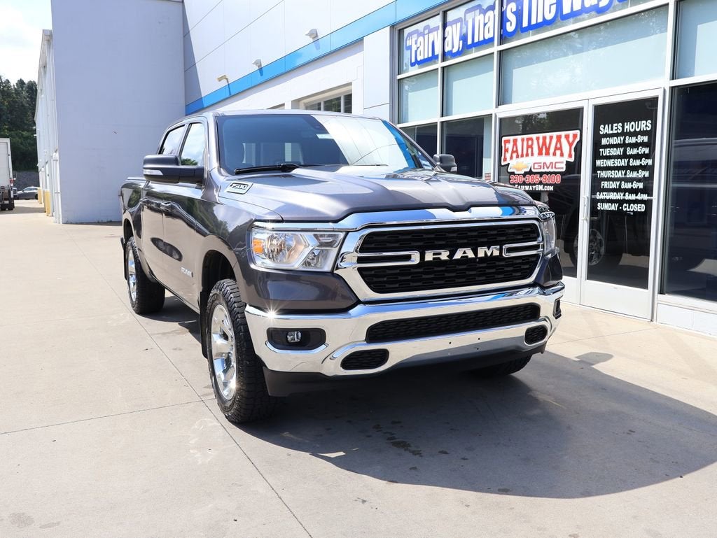 2022 RAM 1500 Big Horn Crew Cab 4x4 5'7" Box