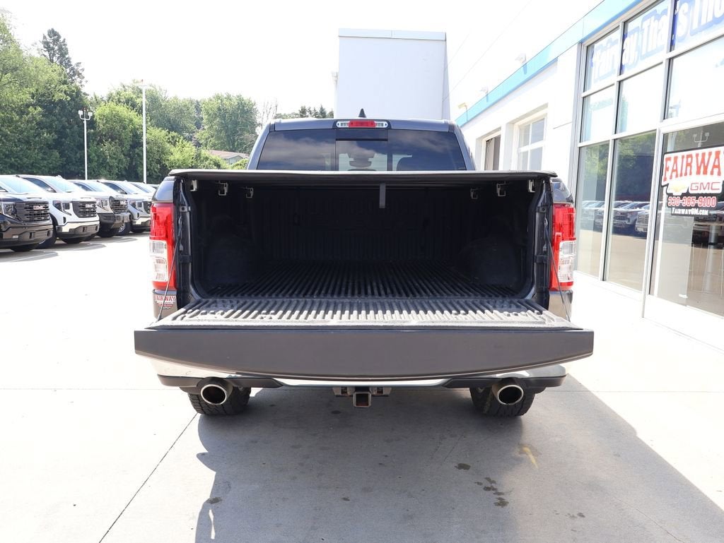 2022 RAM 1500 Big Horn Crew Cab 4x4 5'7" Box