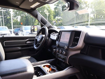 2022 RAM 1500 Big Horn Crew Cab 4x4 5'7" Box