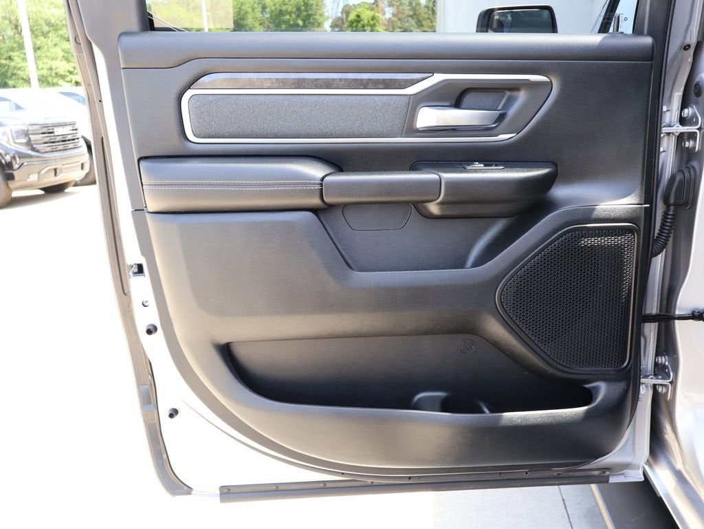 2021 RAM 1500 Big Horn Crew Cab 4x4 5'7" Box