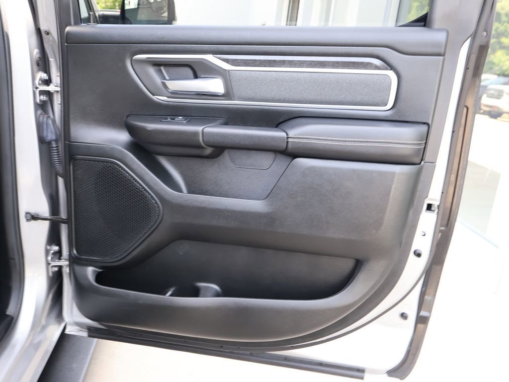 2021 RAM 1500 Big Horn Crew Cab 4x4 5'7" Box