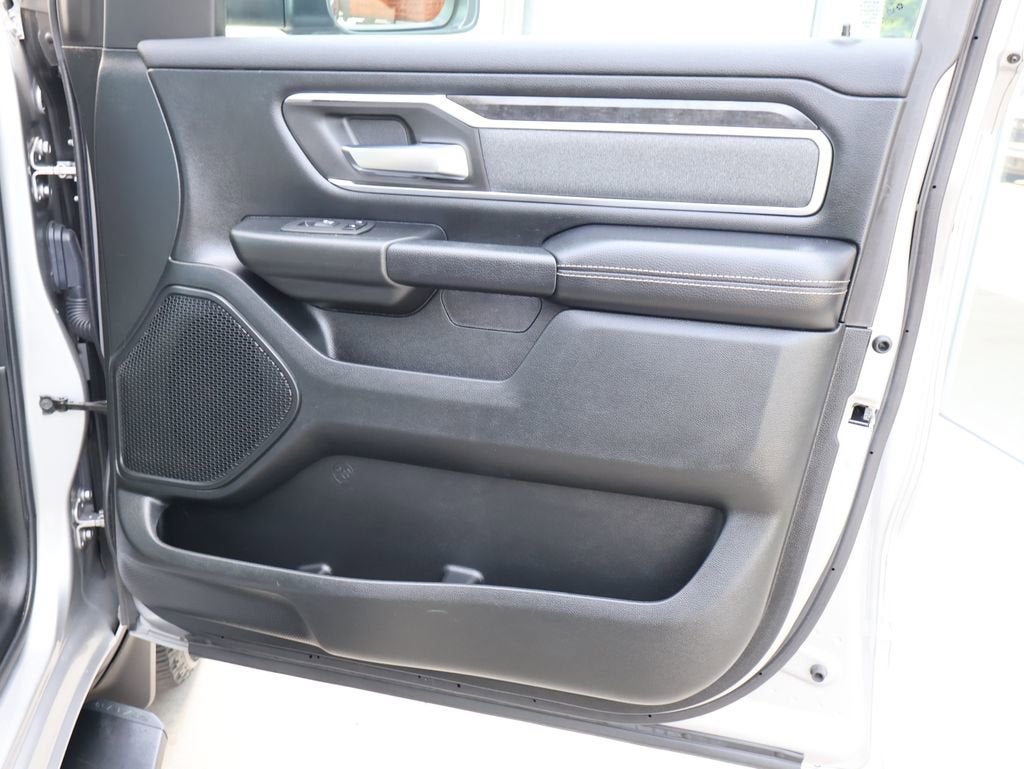 2021 RAM 1500 Big Horn Crew Cab 4x4 5'7" Box
