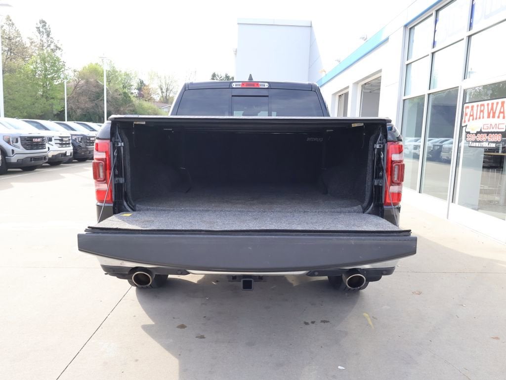 2021 RAM 1500 Laramie Crew Cab 4x4 5'7" Box