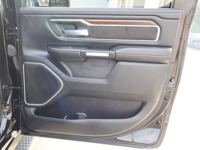 2021 RAM 1500 Laramie Crew Cab 4x4 5'7" Box