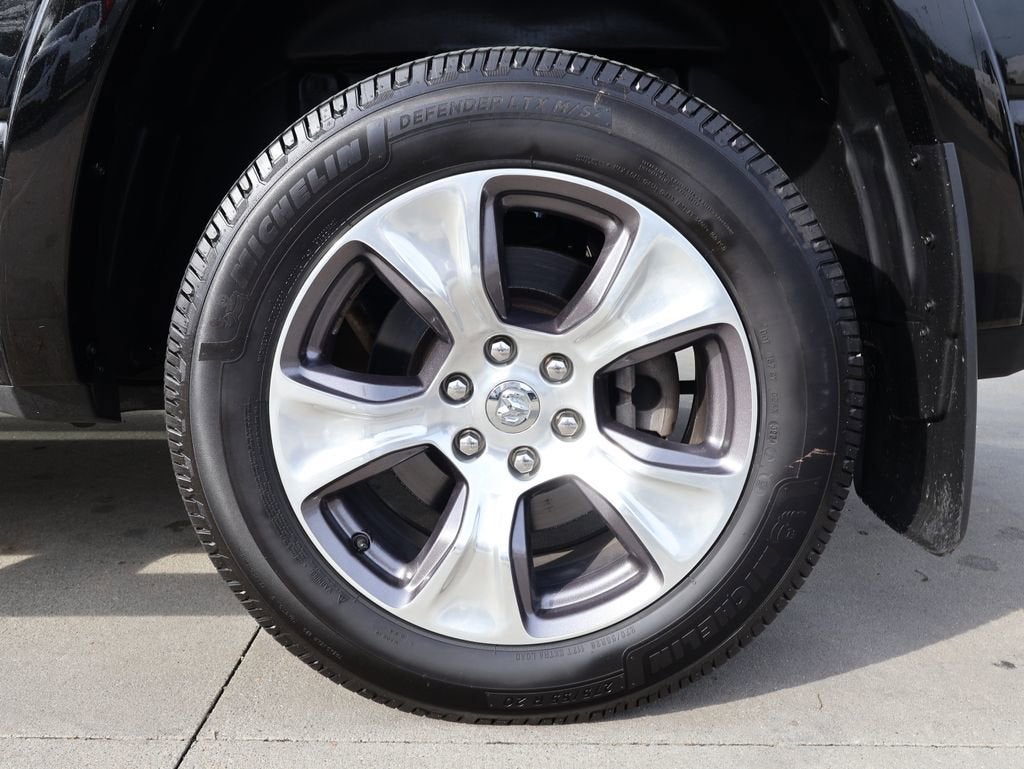 2021 RAM 1500 Laramie Crew Cab 4x4 5'7" Box