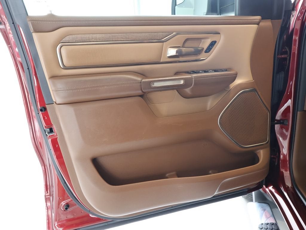 2019 RAM 1500 Longhorn Crew Cab 4x4 5'7" Box