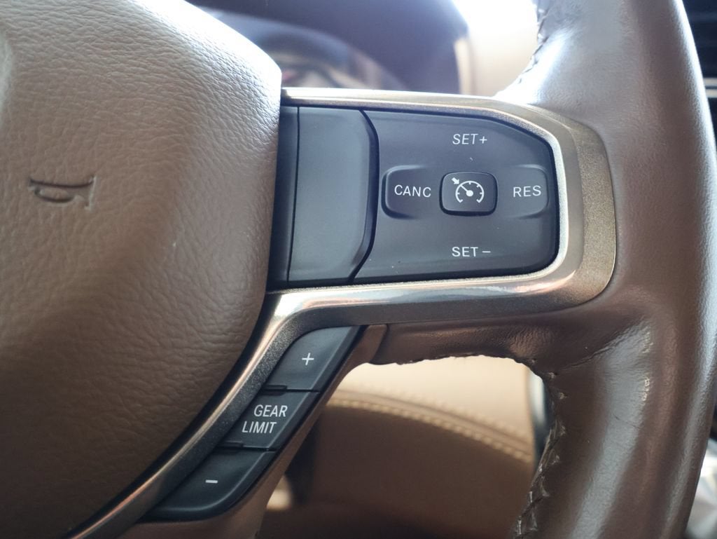 2019 RAM 1500 Longhorn Crew Cab 4x4 5'7" Box