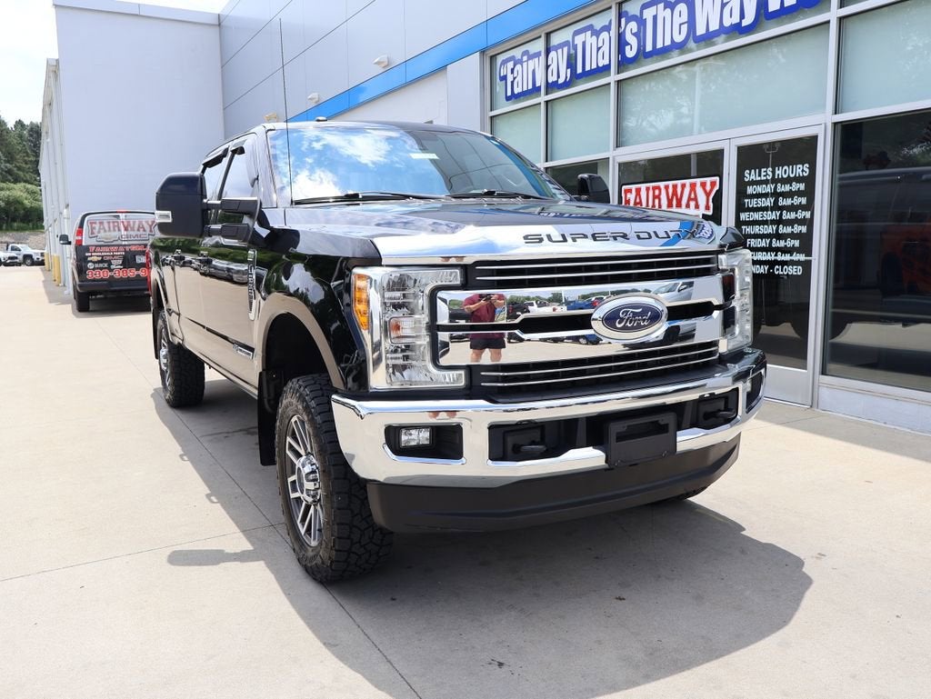 2017 Ford Super Duty F-250 SRW Lariat