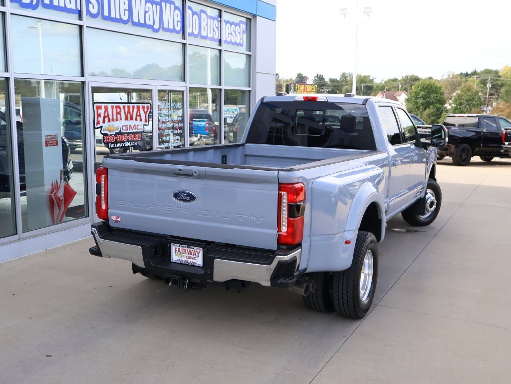 2025 Ford F-350 LARIAT