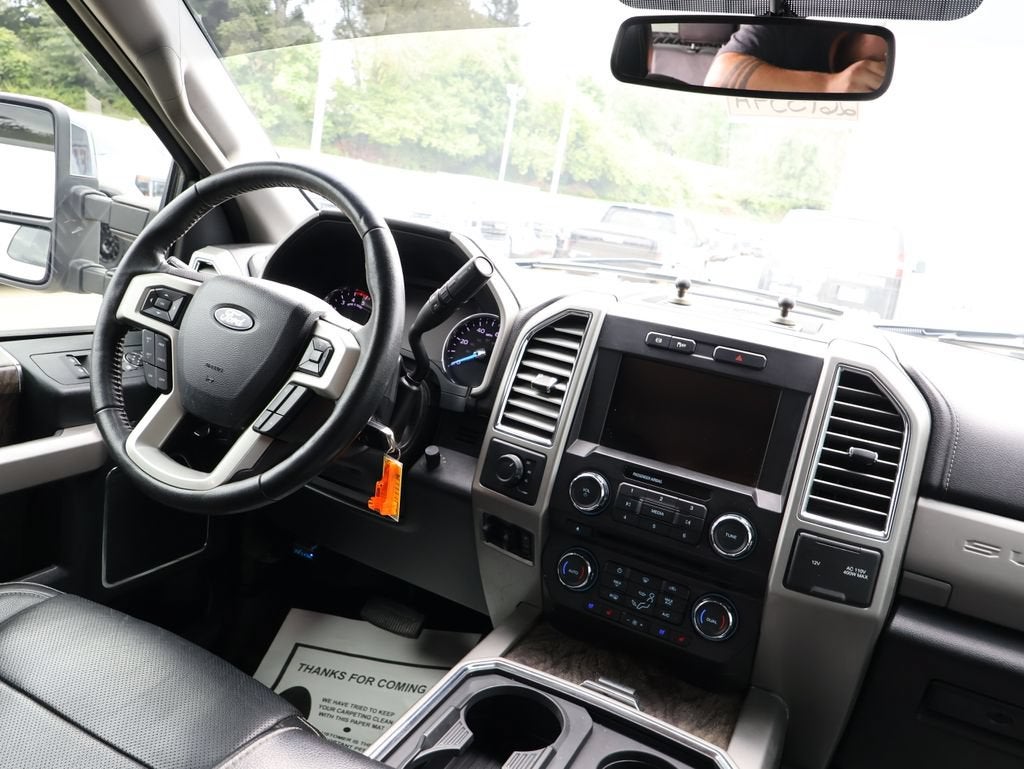 2017 Ford F-350 LARIAT