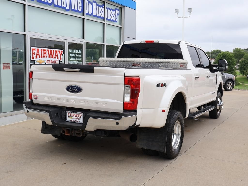 2017 Ford F-350 LARIAT