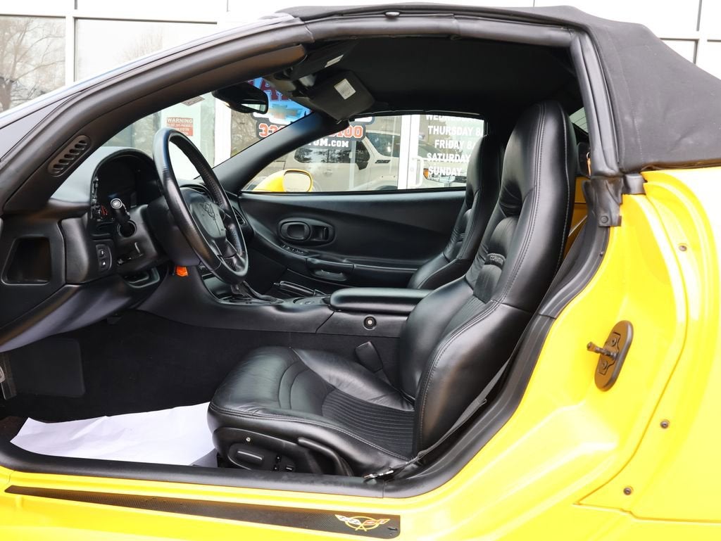 2002 Chevrolet Corvette 2dr Convertible