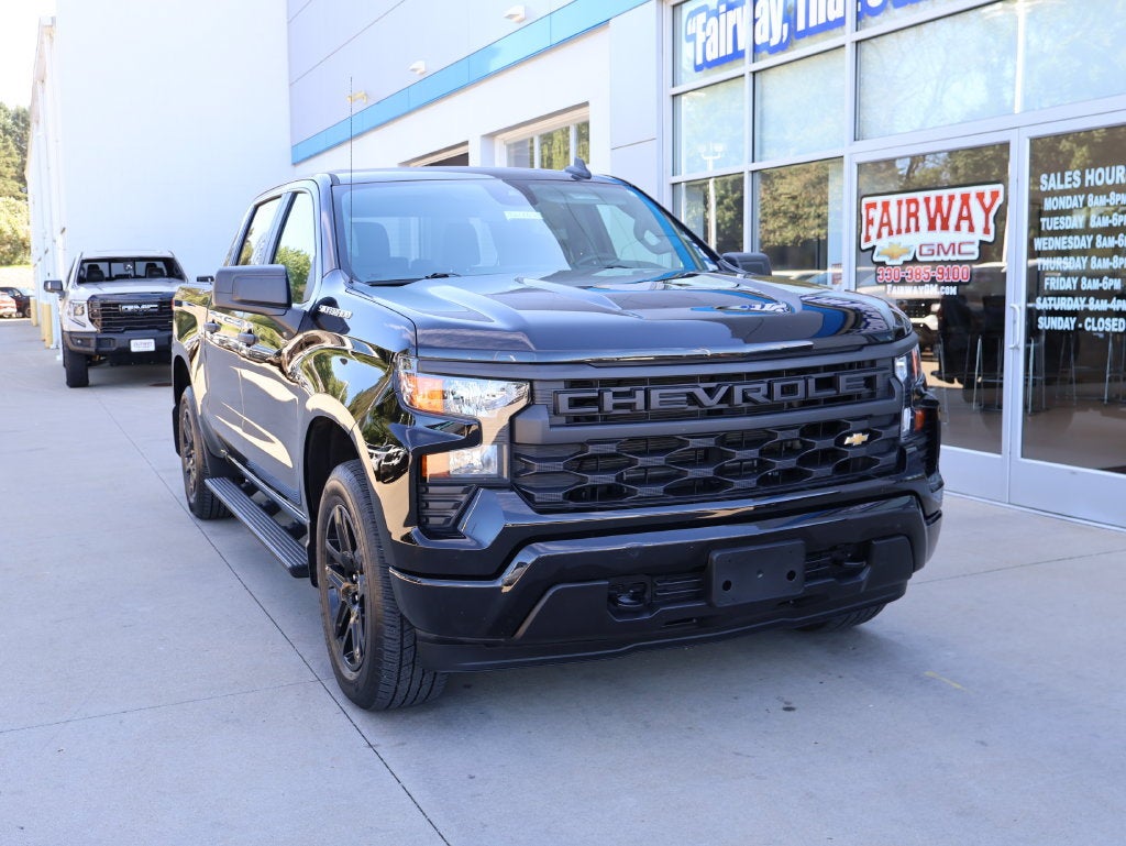 2023 Chevrolet Silverado 1500 Custom