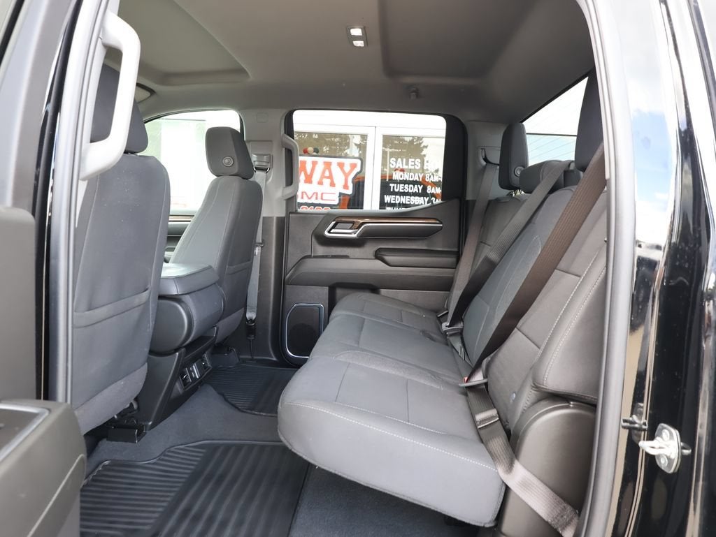 2025 Chevrolet Silverado 1500 LT (2FL)