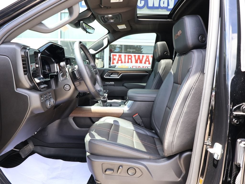 2025 Chevrolet Silverado 1500 High Country