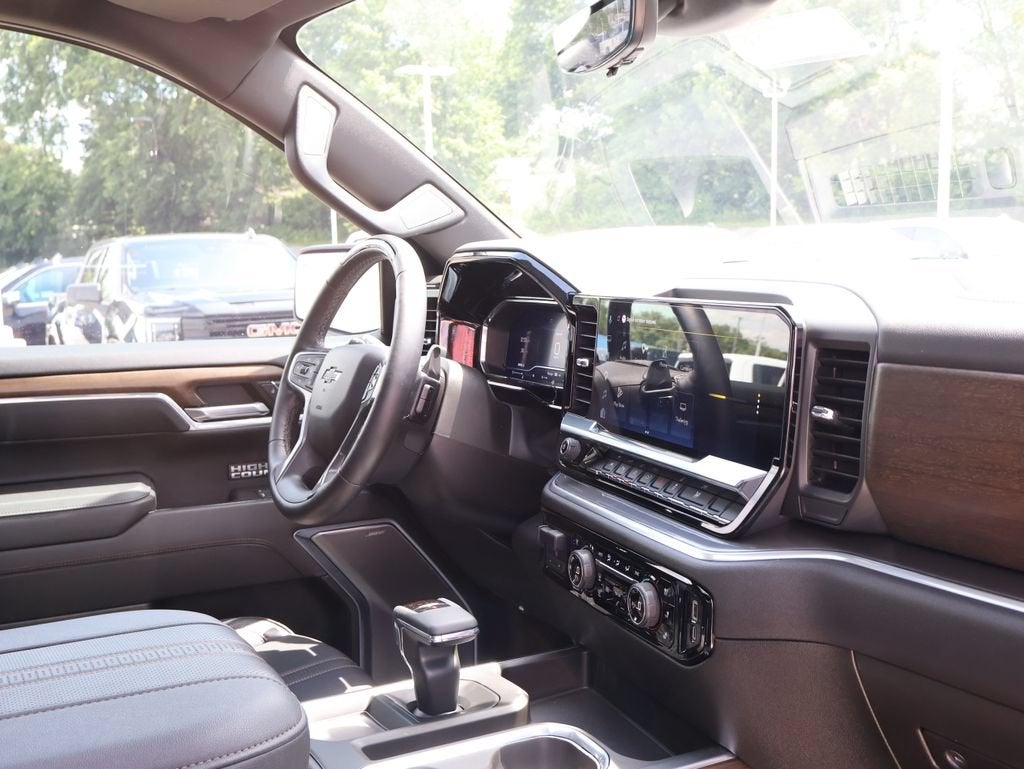2025 Chevrolet Silverado 1500 High Country