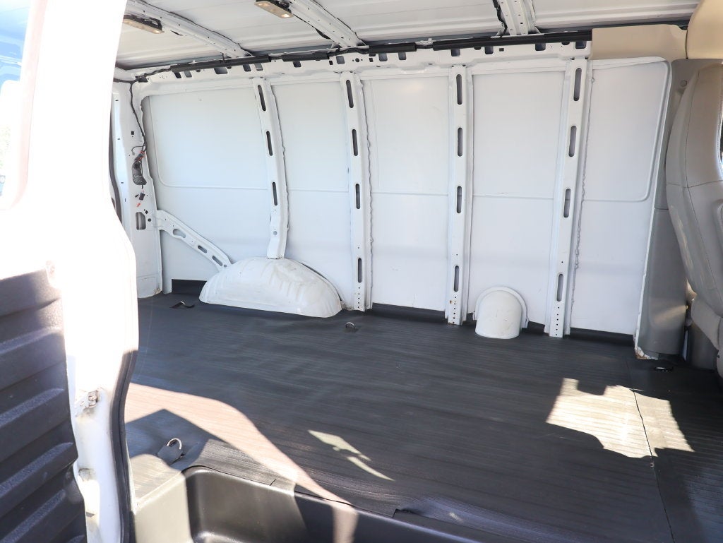 2024 Chevrolet Express Cargo 2500 WT