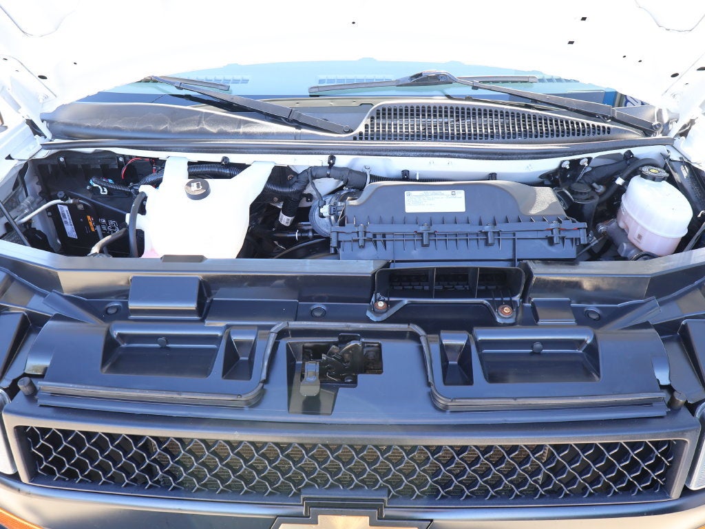 2024 Chevrolet Express Cargo 2500 WT