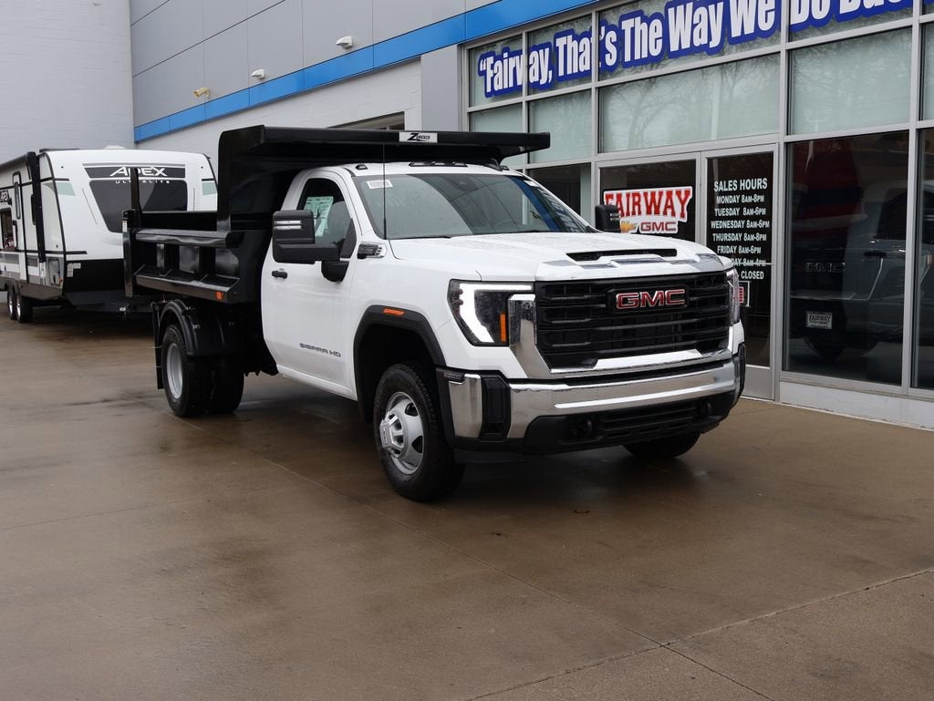 2026 GMC Sierra 3500 HD Chassis Cab Pro