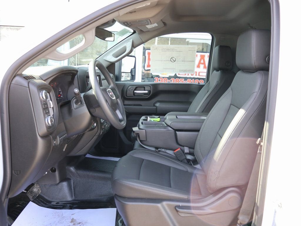 2026 GMC Sierra 3500 HD Chassis Cab Pro