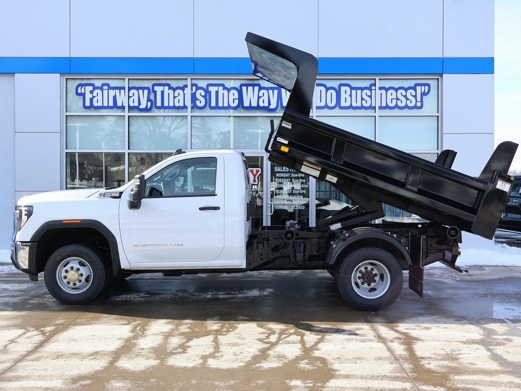 2026 GMC Sierra 3500 HD Chassis Cab Pro