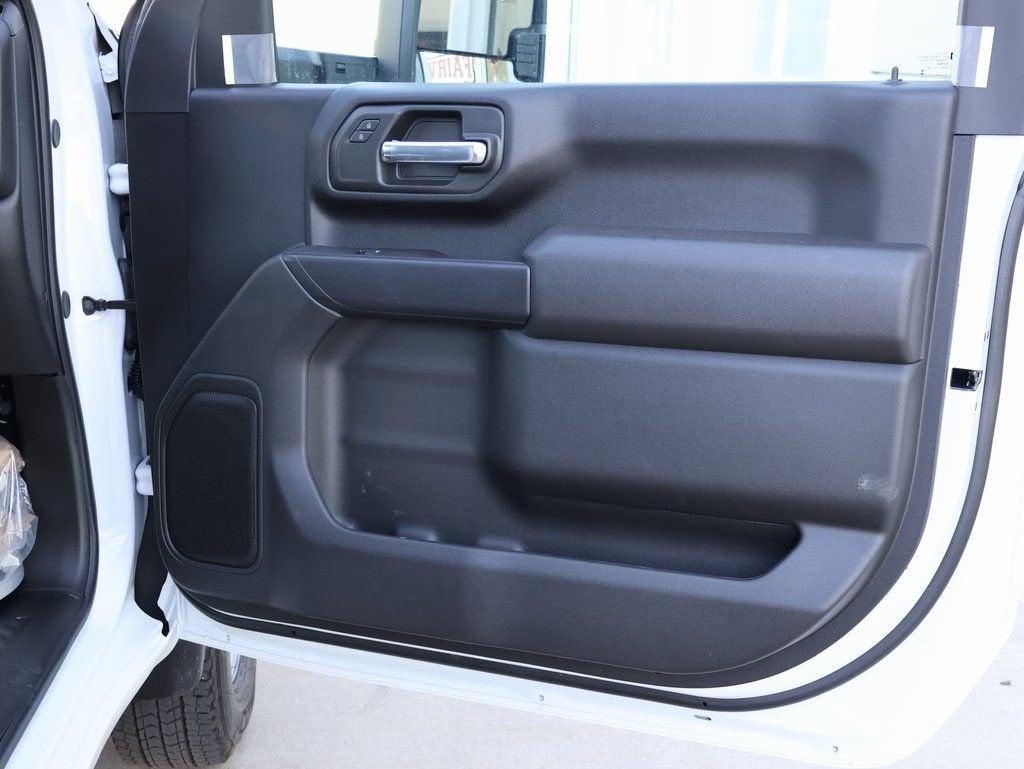 2025 GMC Sierra 3500 HD Chassis Cab Pro