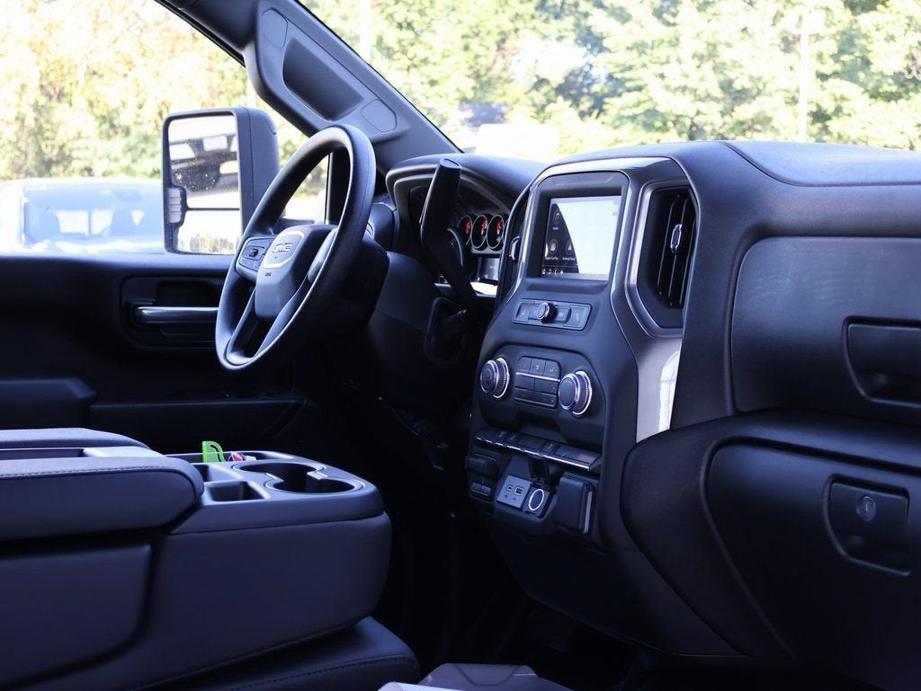 2025 GMC Sierra 3500 HD Chassis Cab Pro