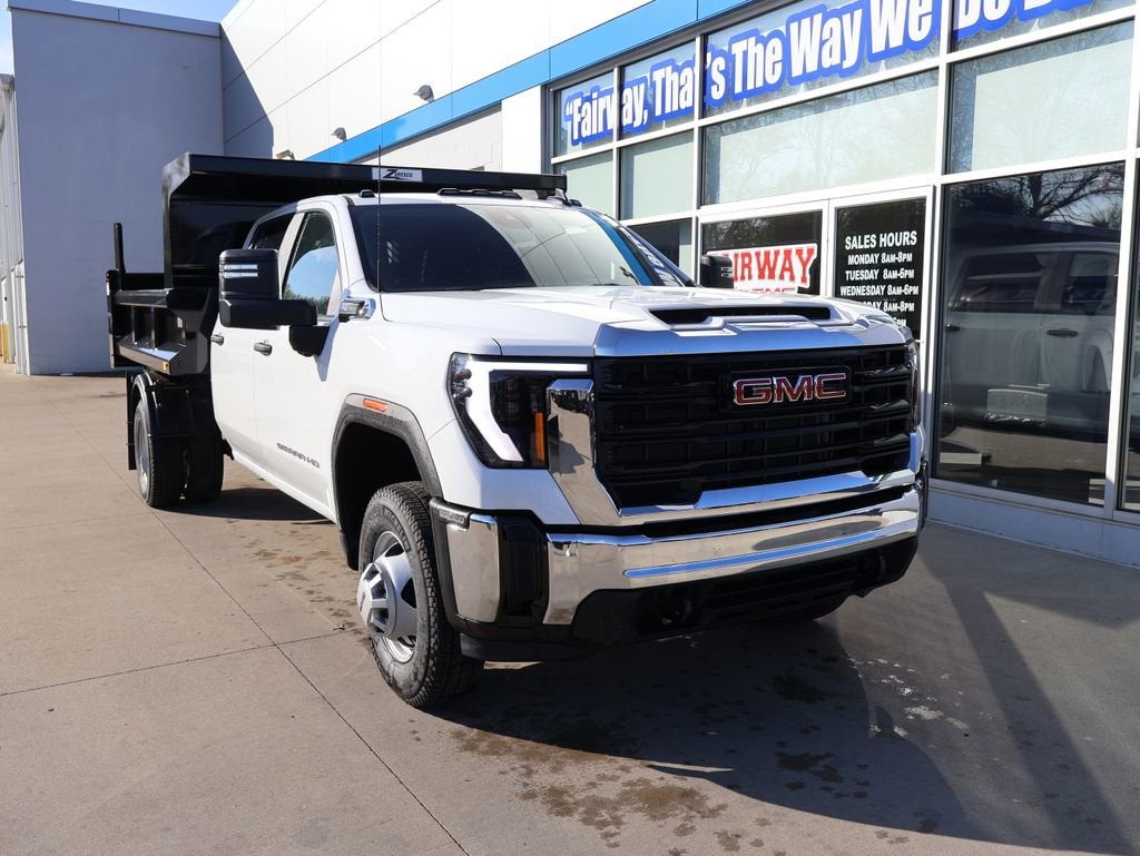 2026 GMC Sierra 3500 HD Chassis Cab Pro