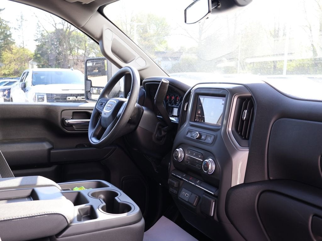 2026 GMC Sierra 3500 HD Chassis Cab Pro