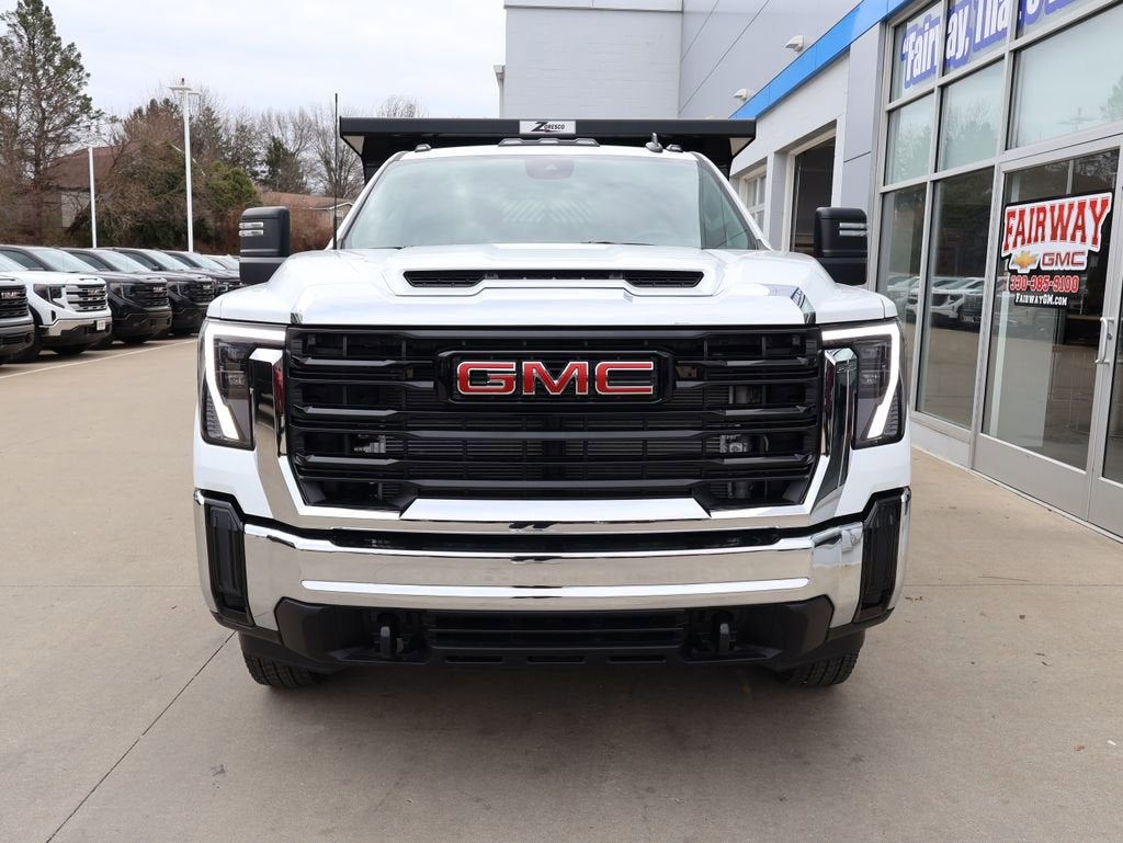 2026 GMC Sierra 3500 HD Chassis Cab Pro