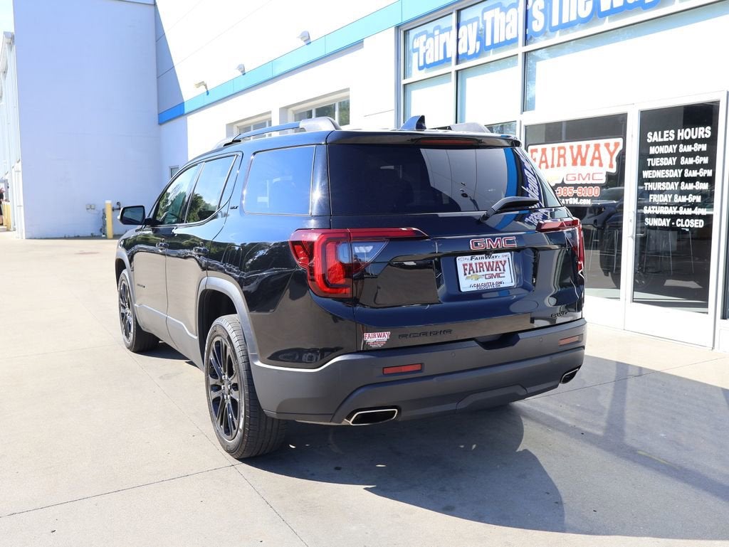 2023 GMC Acadia SLT