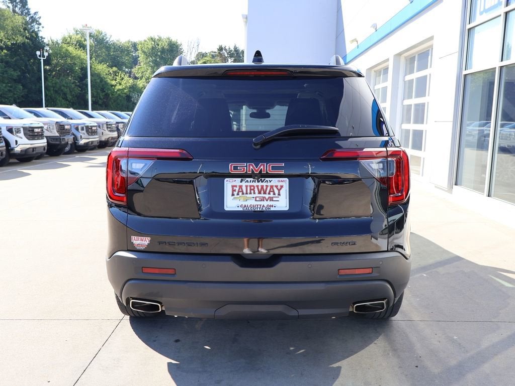 2023 GMC Acadia SLT