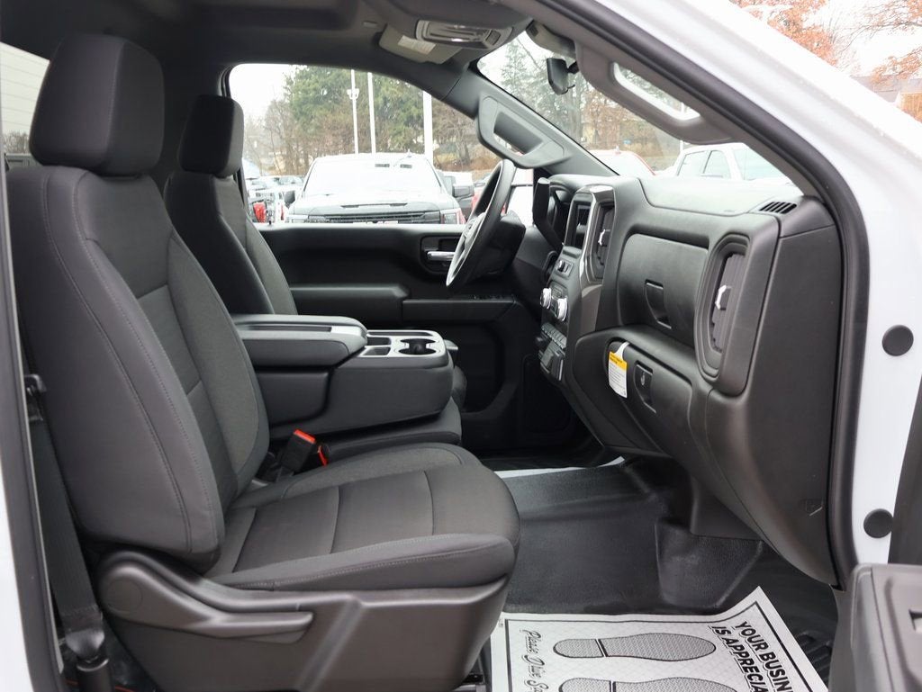 2025 GMC Sierra 2500 HD Pro