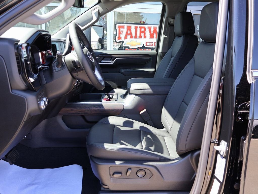 2025 GMC Sierra 2500 HD SLT