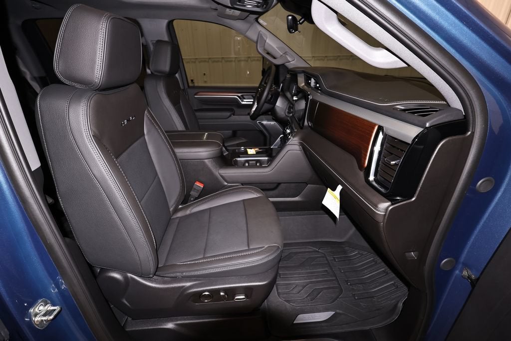 2025 GMC Sierra 2500 HD Denali