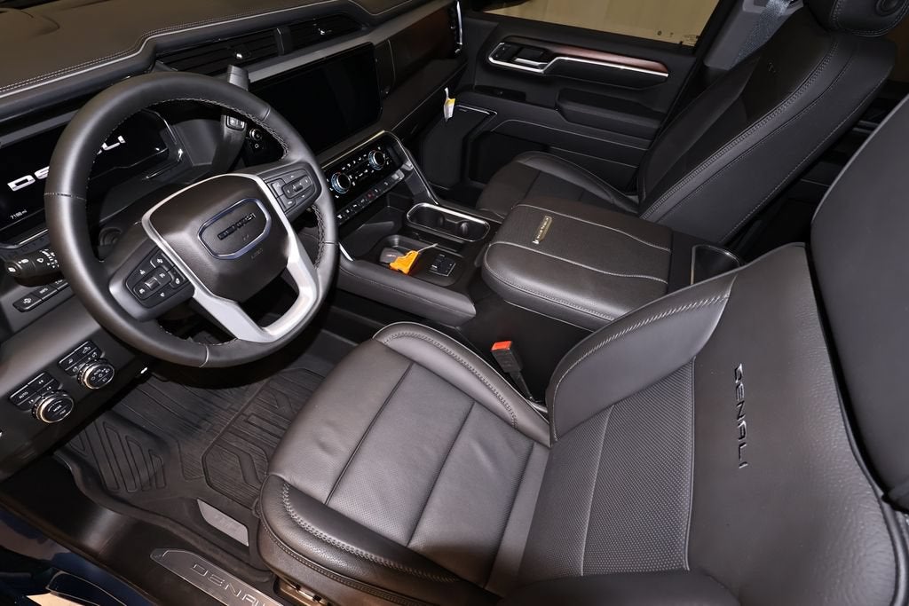 2025 GMC Sierra 2500 HD Denali