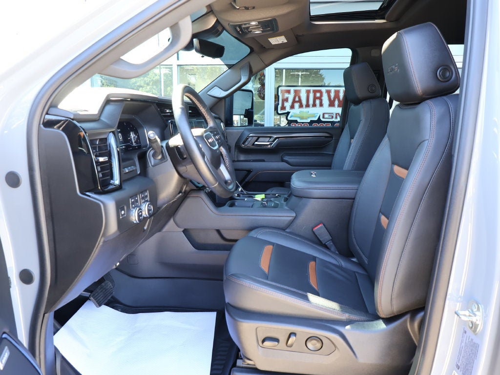 2025 GMC Sierra 3500 HD AT4