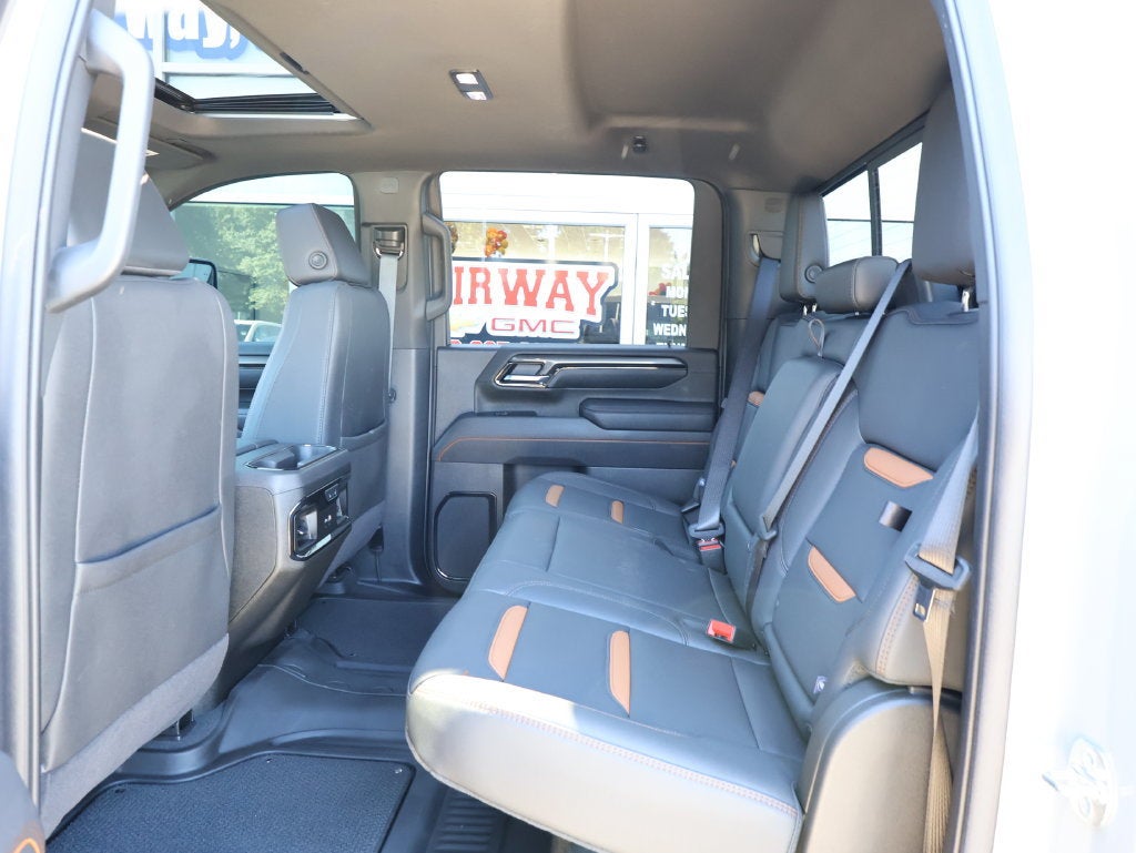 2025 GMC Sierra 3500 HD AT4