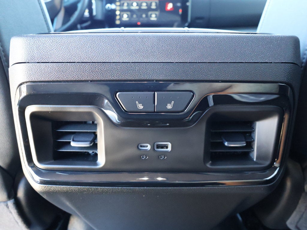 2025 GMC Sierra 3500 HD AT4
