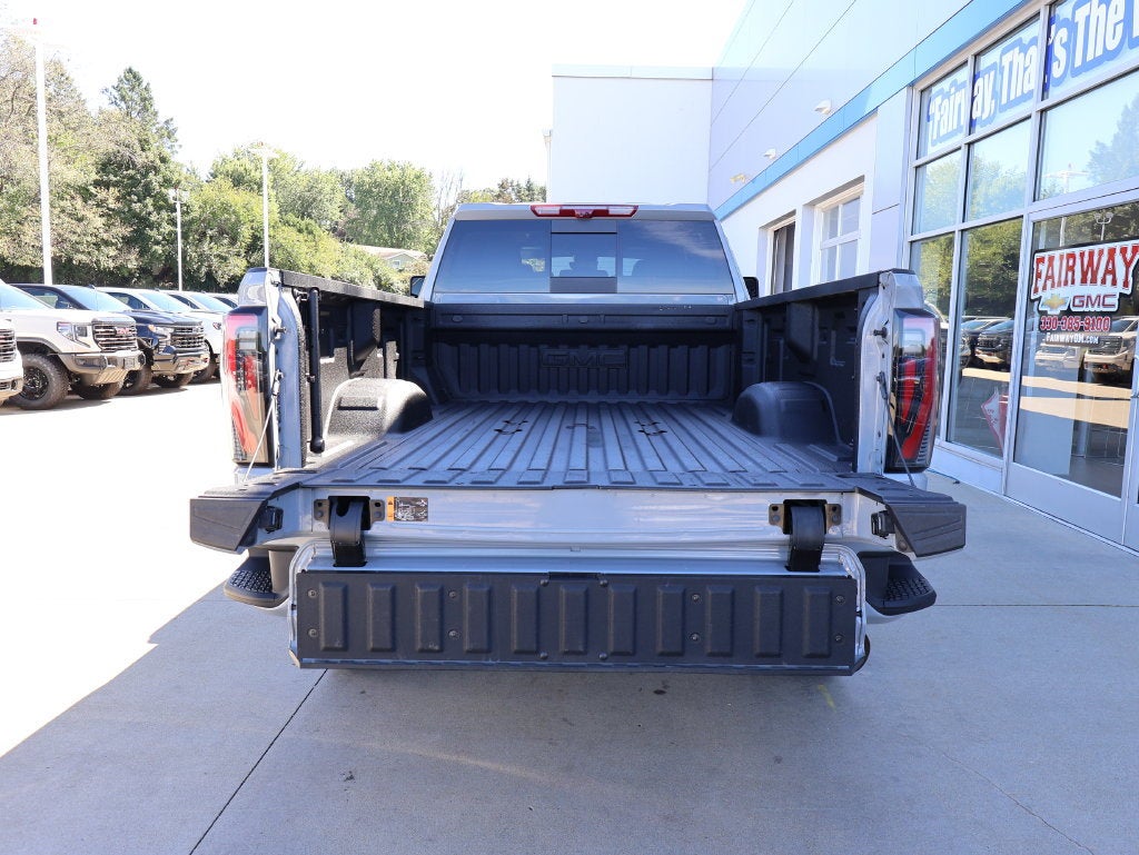 2025 GMC Sierra 3500 HD AT4