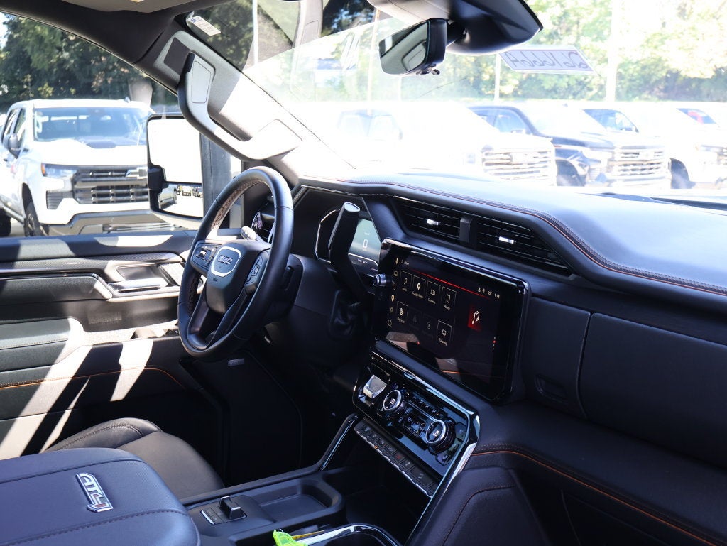 2025 GMC Sierra 3500 HD AT4
