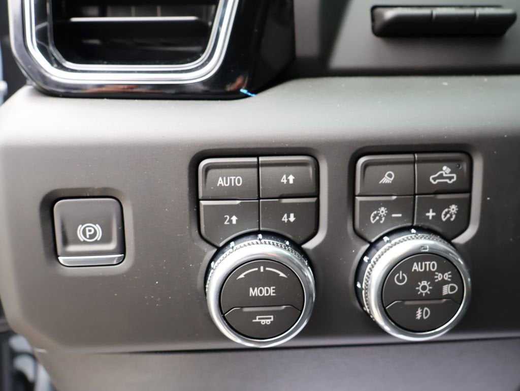 2026 GMC Sierra 3500 HD Denali DRW