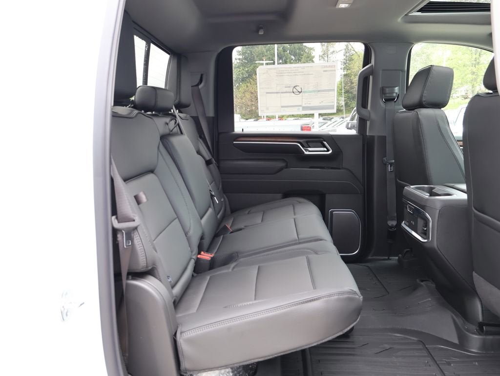 2026 GMC Sierra 3500 HD Denali DRW