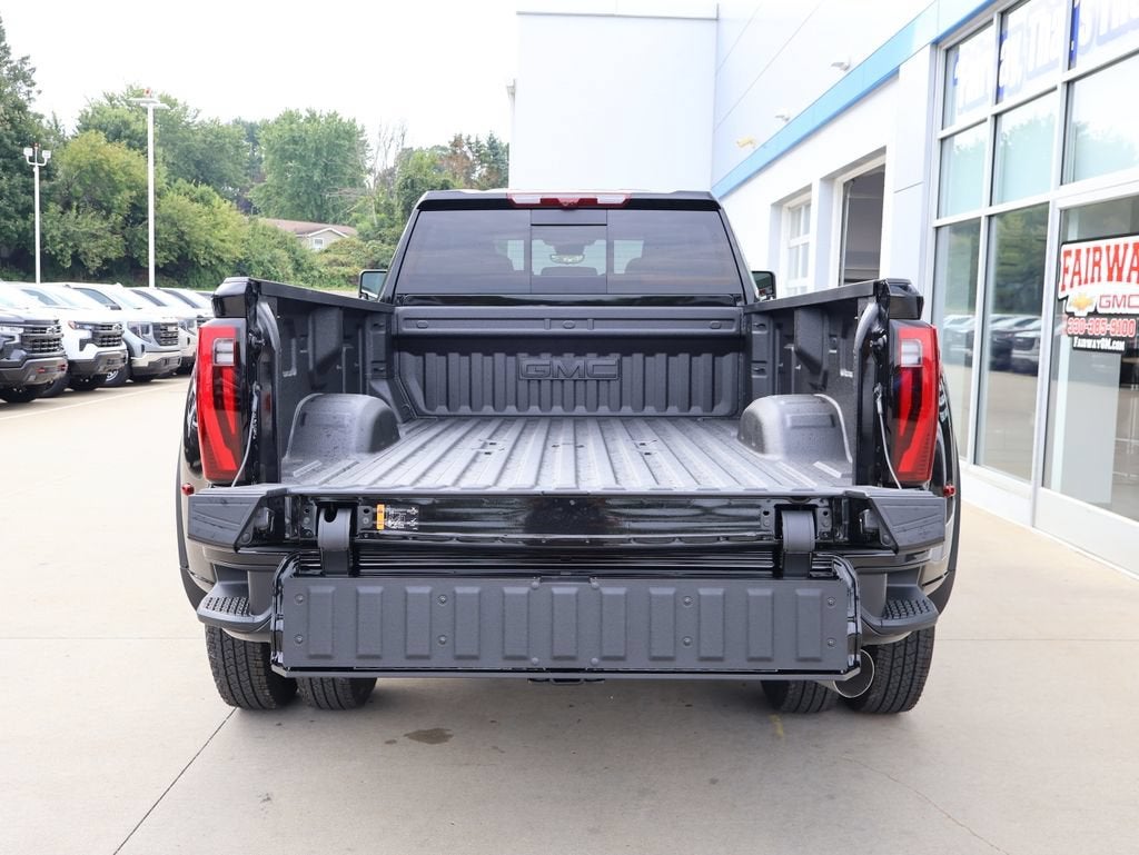 2026 GMC Sierra 3500 HD Denali DRW