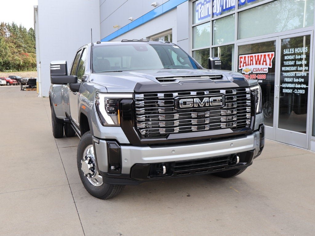 2026 GMC Sierra 3500 HD Denali Ultimate DRW